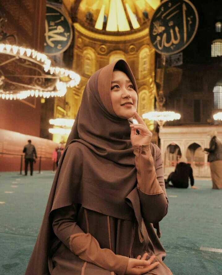 instagram.com/kayla.nadira