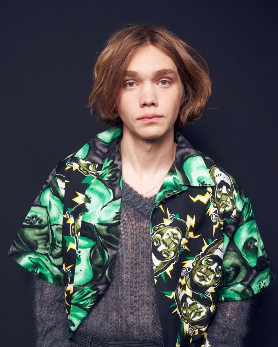 Perankan Dylan di Film Spontaneous, Ini 9 Potret Charlie Plummer