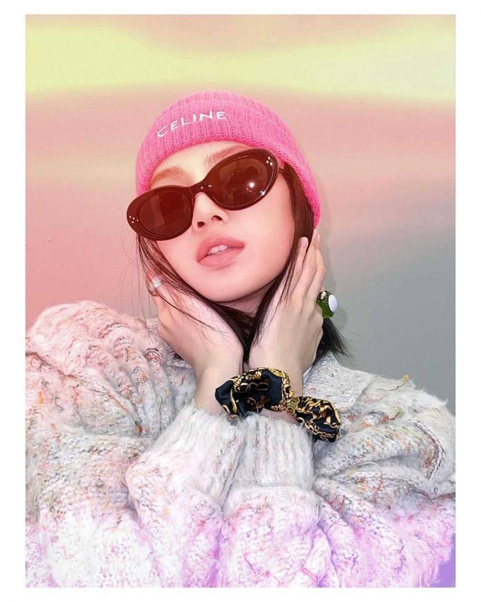instagram.com/lalalalisa_m