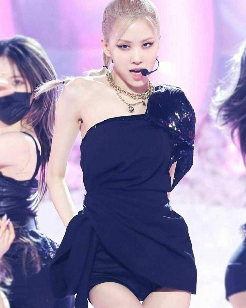 Instagram.com/roseblackpinks