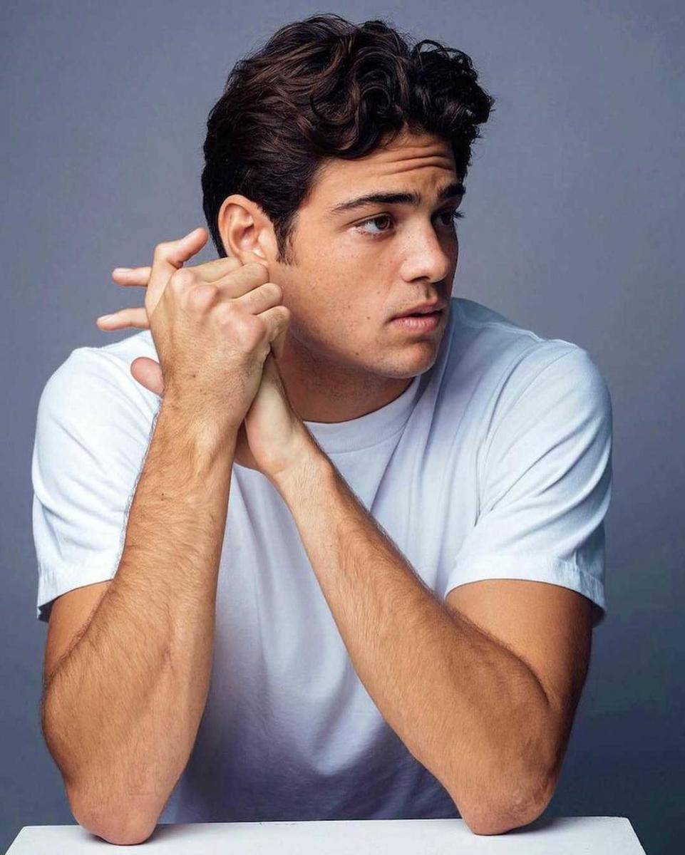 instagram.com/noahcentineoig