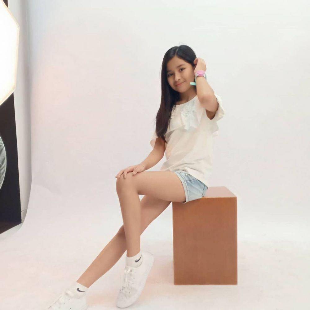 instagram.com/vania_azkapriscilla
