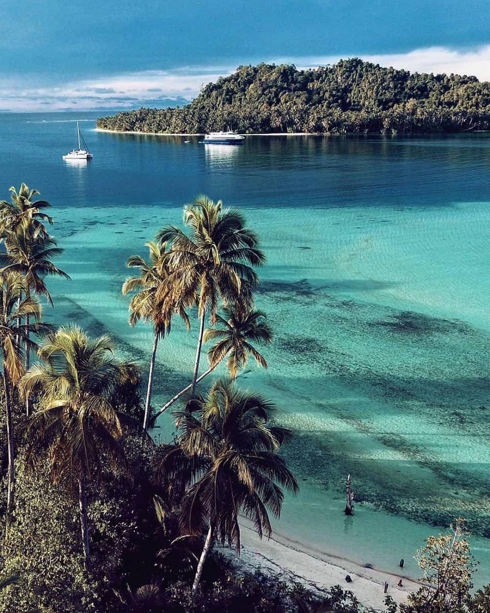 instagram.com/sumbartravel
