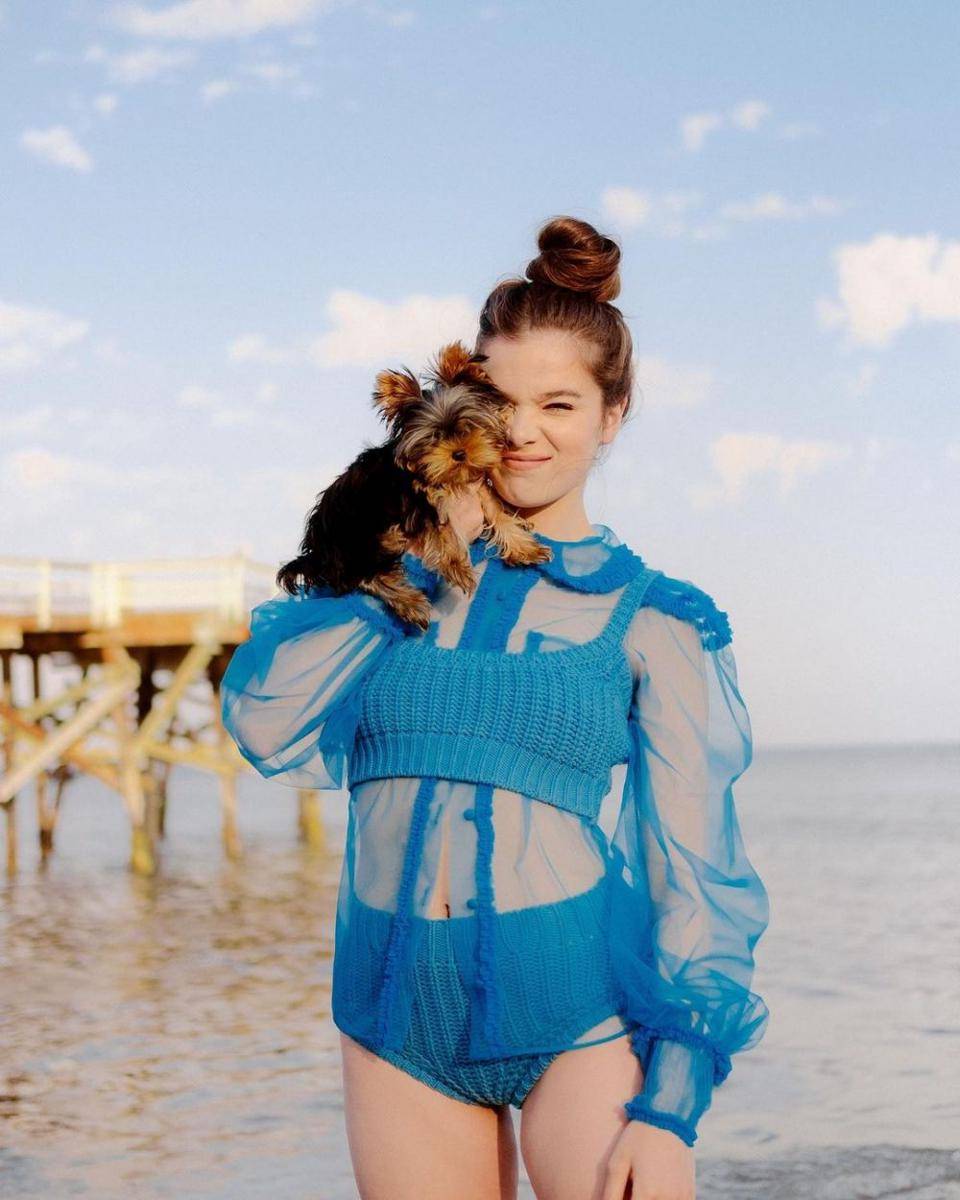 instagram.com/teeniemartini11