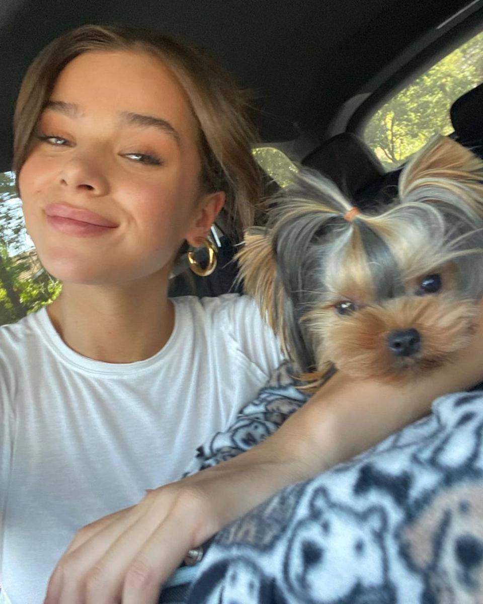 instagram.com/haileesteinfeld