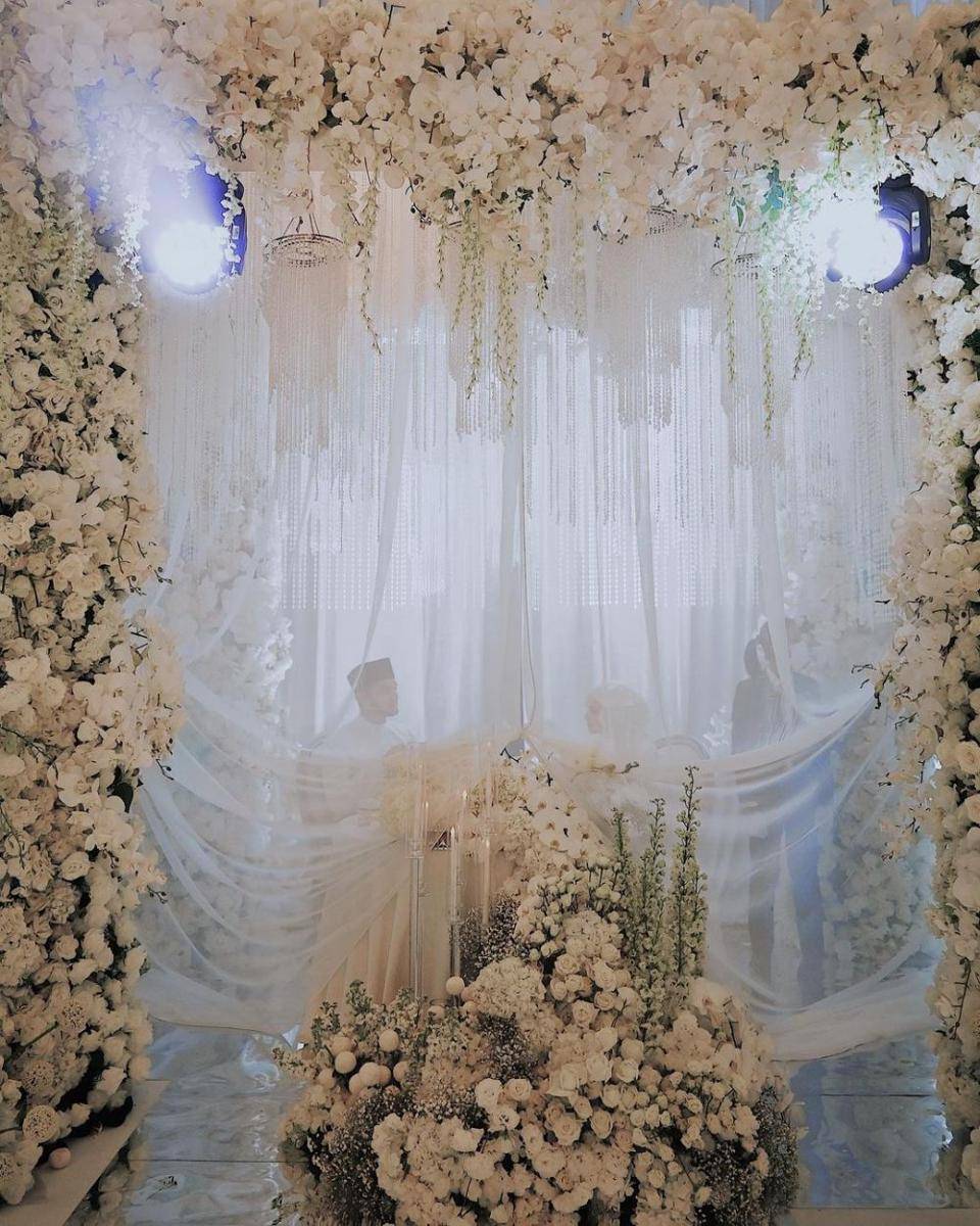 .instagram.com/neelofa