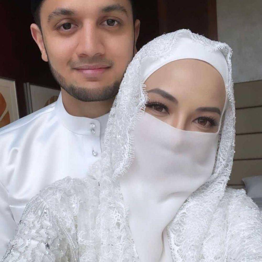 instagram.com/neelofa
