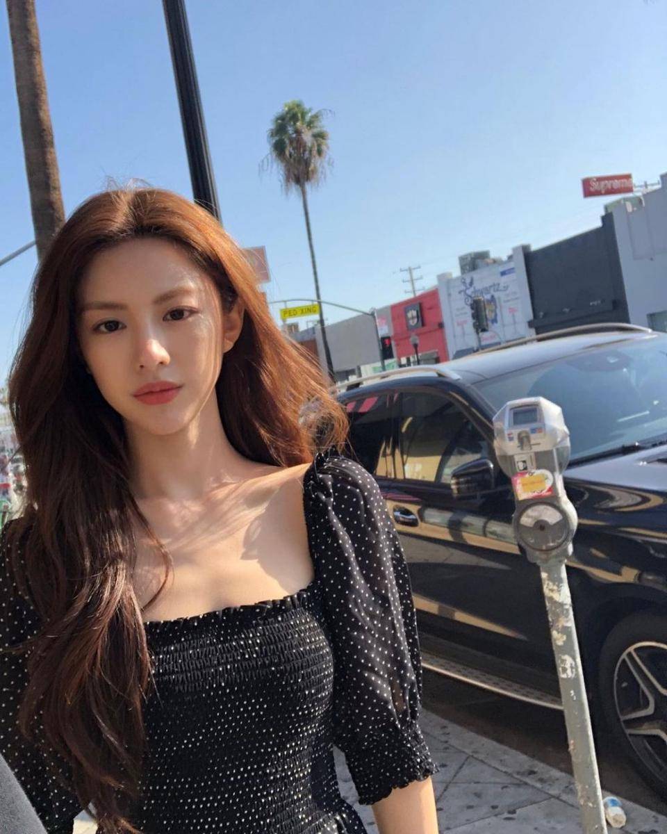 instagram.com/goyounjung