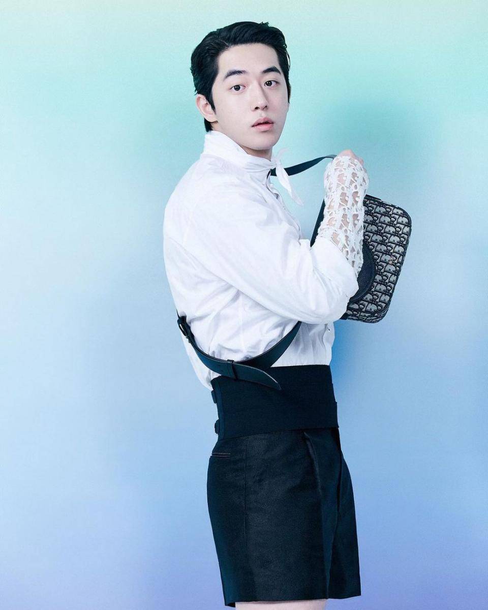 instagram.com/esquire.korea