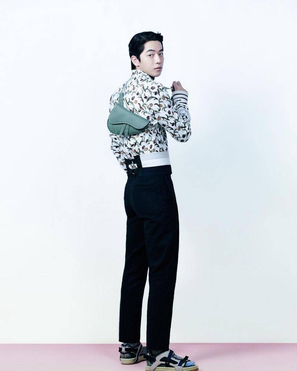 instagram.com/esquire.korea