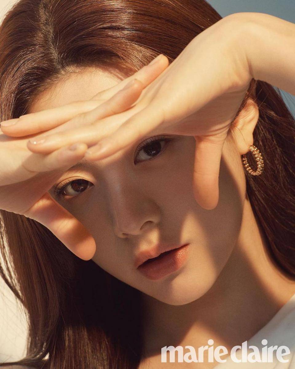 instagram.com/goyounjung