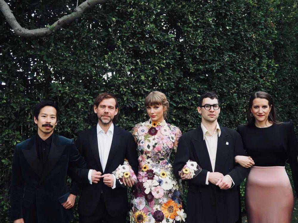 instagram.com/taylorswift