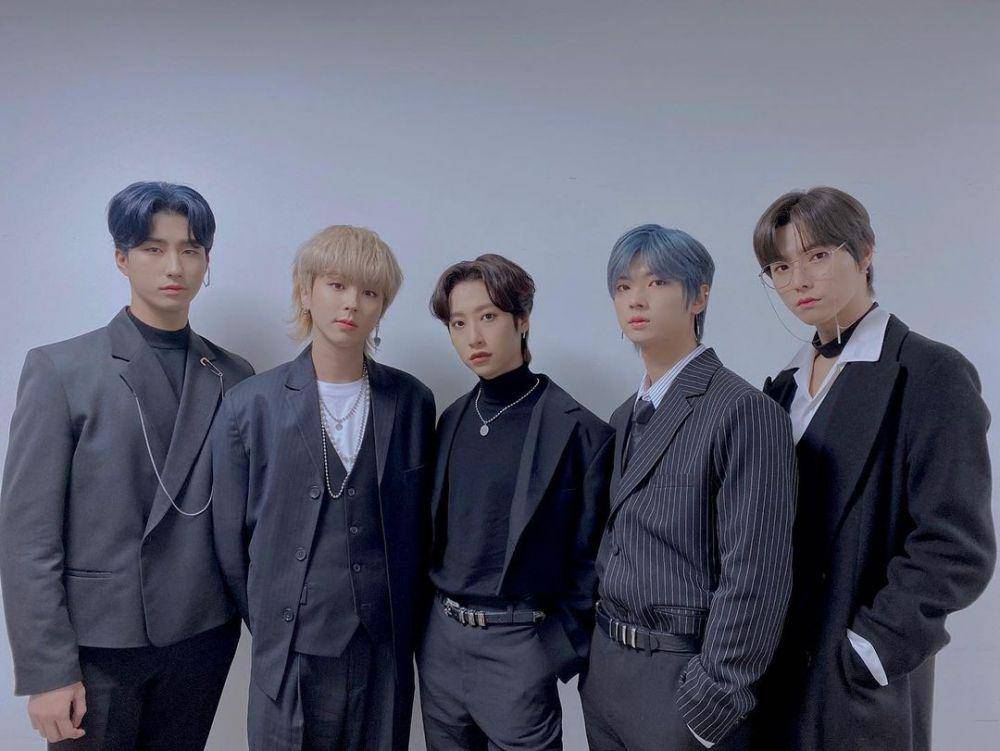instagram.com/official_onewe