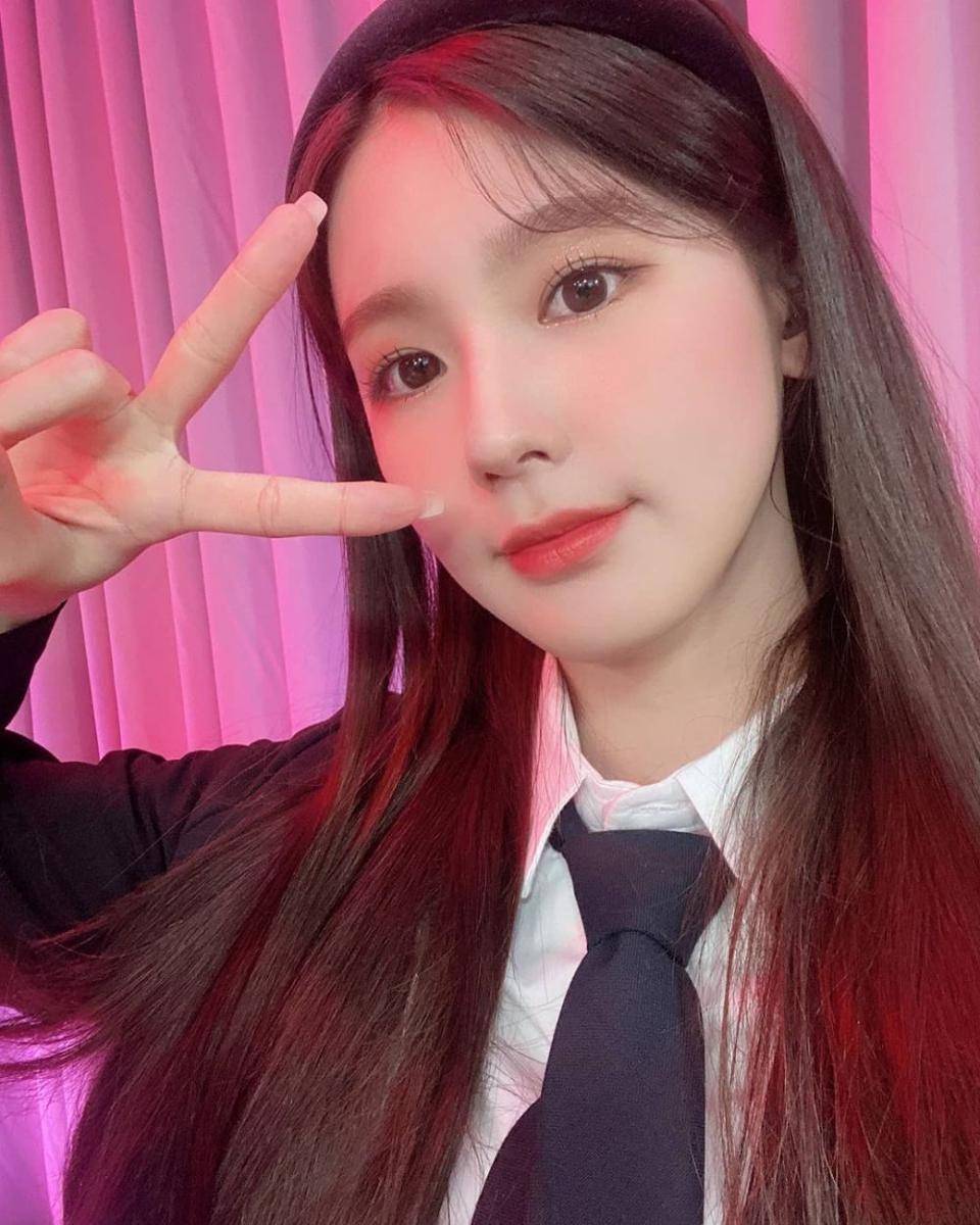 instagram.com/official_g_i_dle