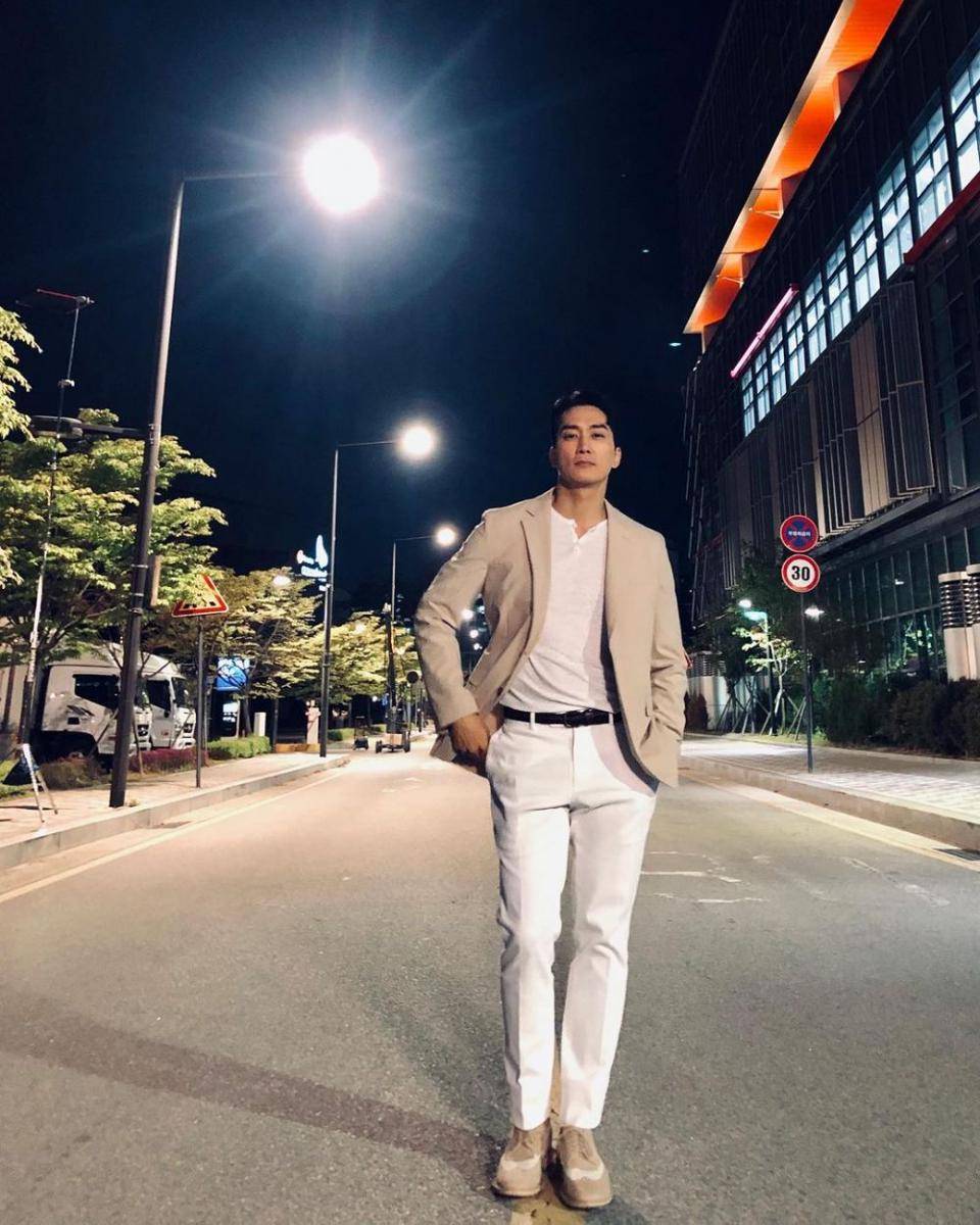 instagram.com/songseungheon1005