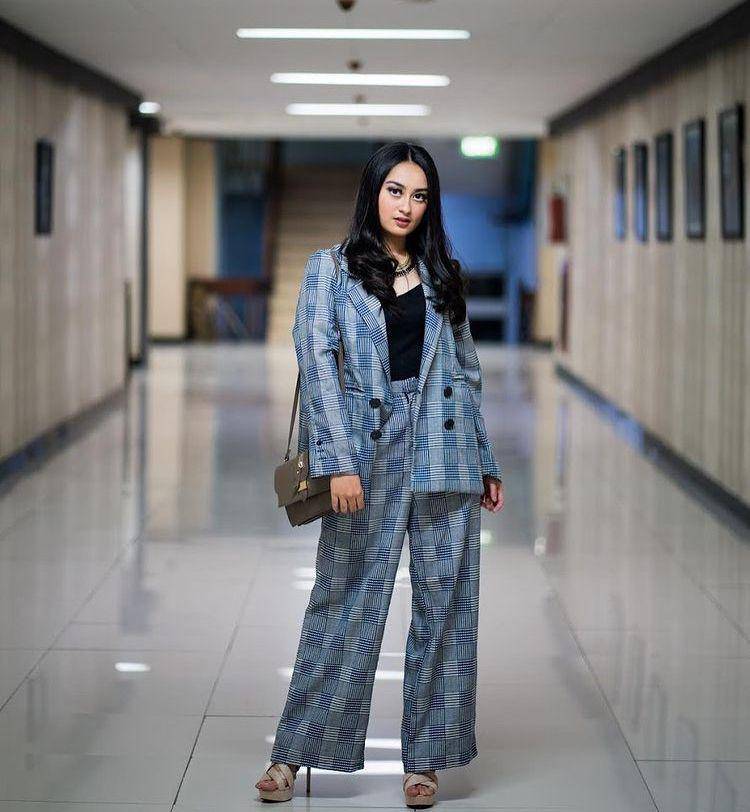 Instagram.com/memes_prameswari/