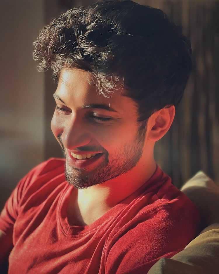 instagram.com/rohitsaraf