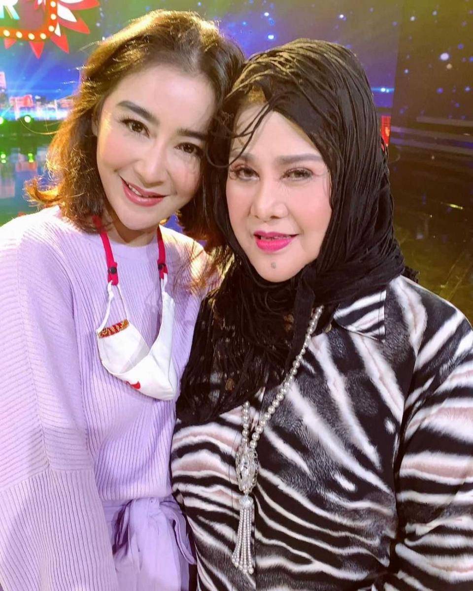 instagram.com/elvy_sukaesih