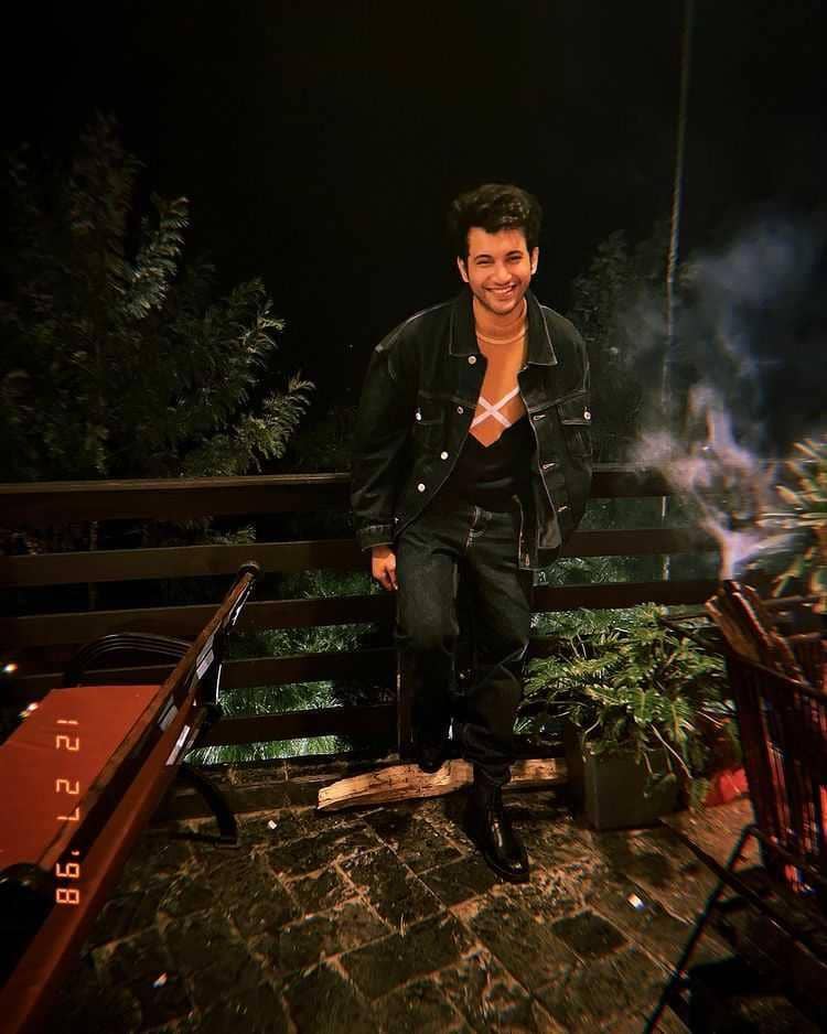 instagram.com/rohitsaraf