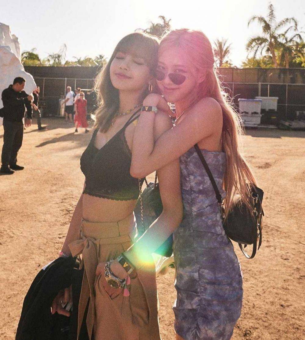 instagram.com/roses_are_rosie
