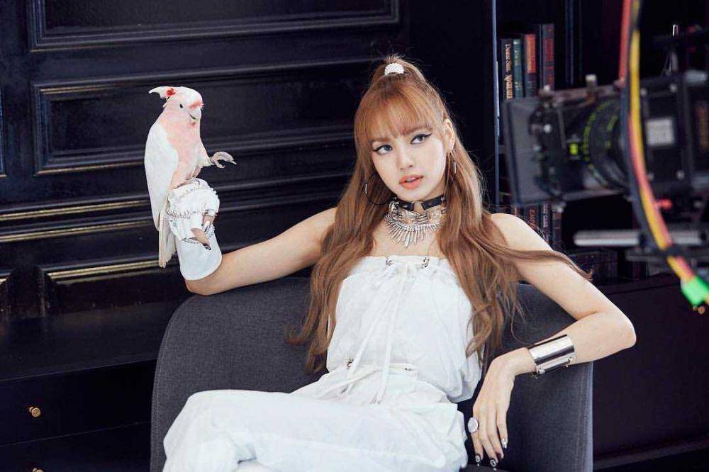 instagram.com/lalalalisa_m