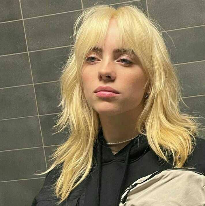 instagram.com/billieeilish