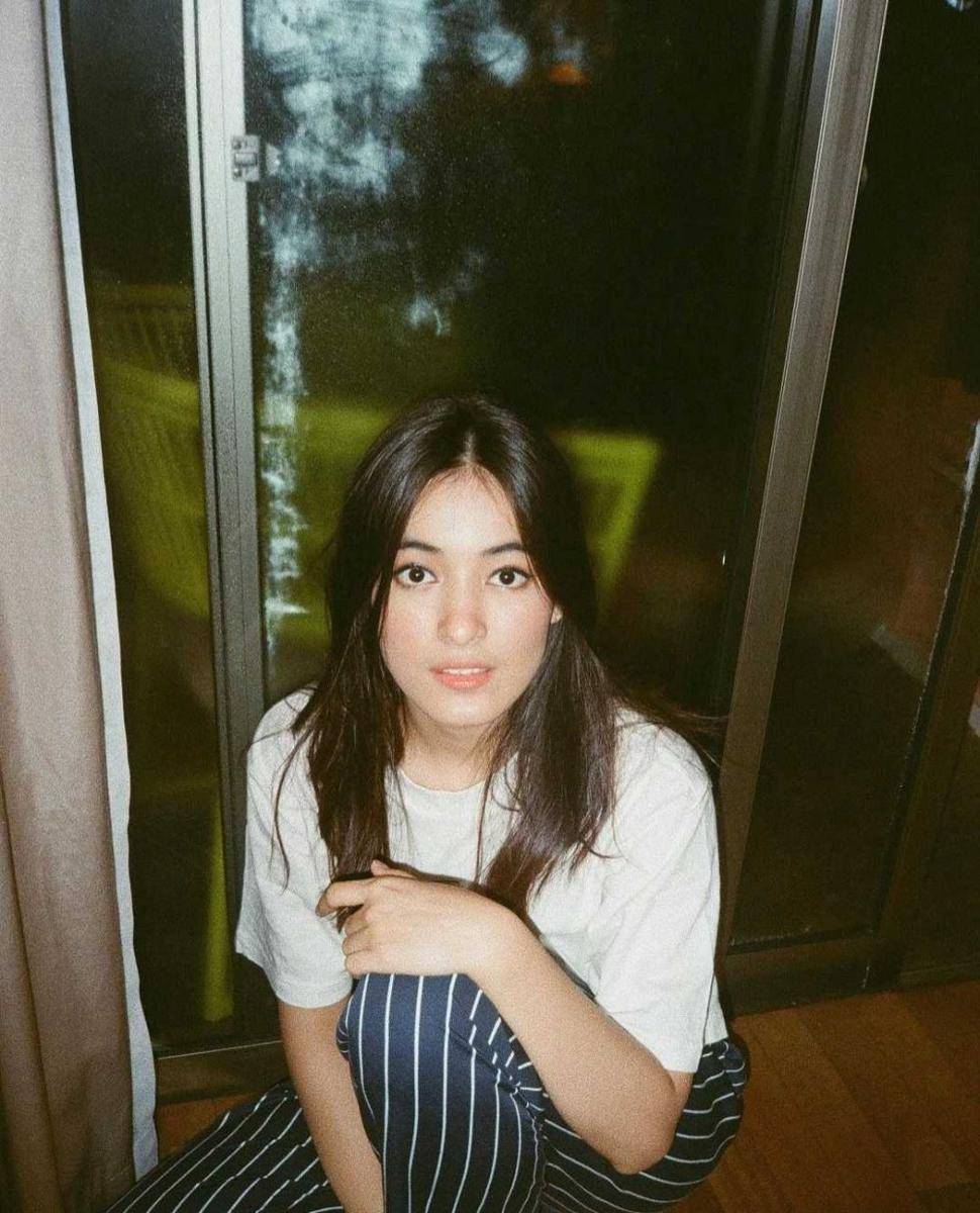 Instagram.com/mawar_eva