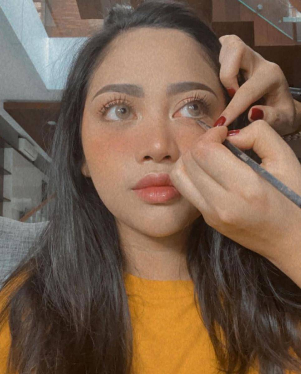 Instagram.com/rachelvennya