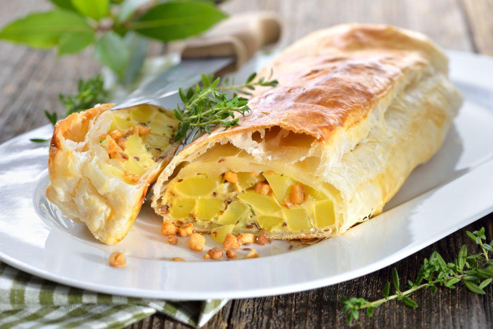 5 Kreasi Aneka Rasa Strudel yang Lezat untuk Kudapan Kumpul Keluarga