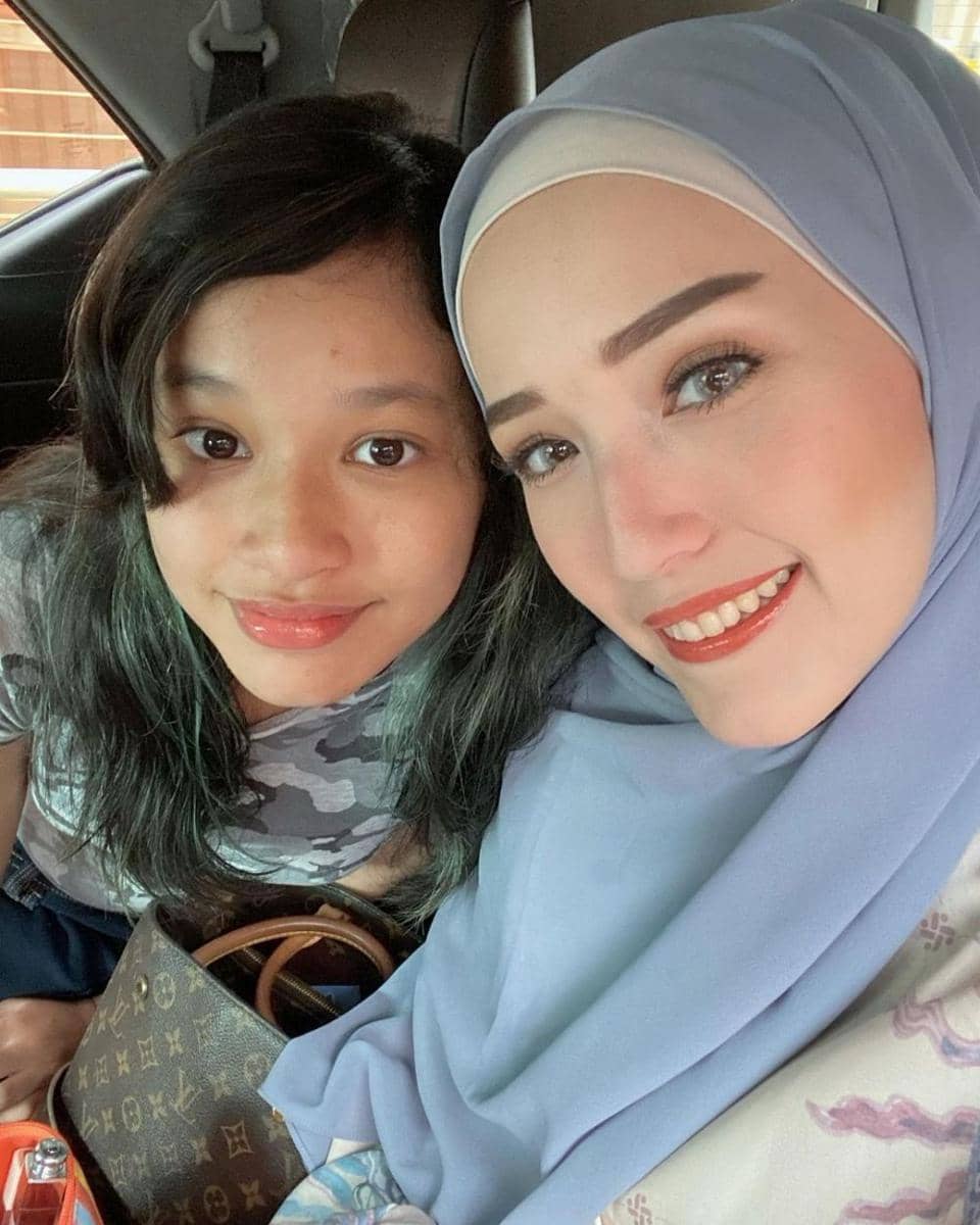 Instagram.com/adeliapasha