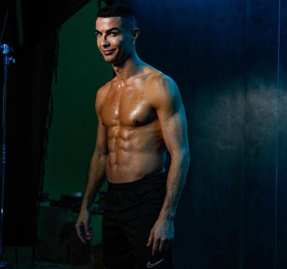 twitter.com/Cristiano