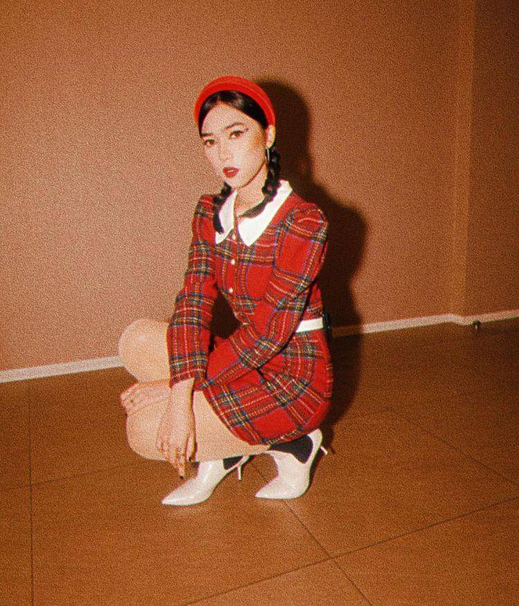 Instagram.com/isyanasarasvati/