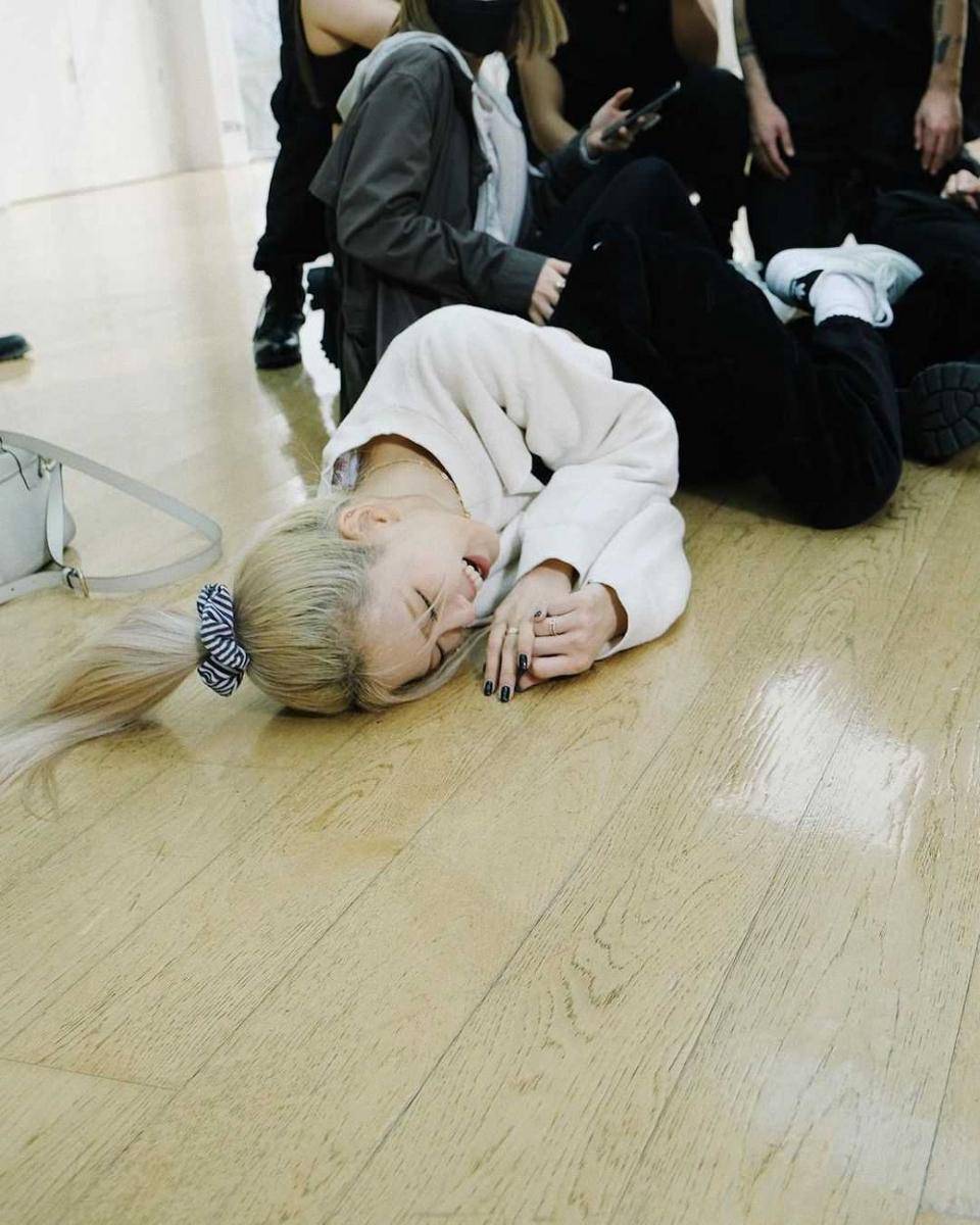 instagram.com/roses_are_rosie