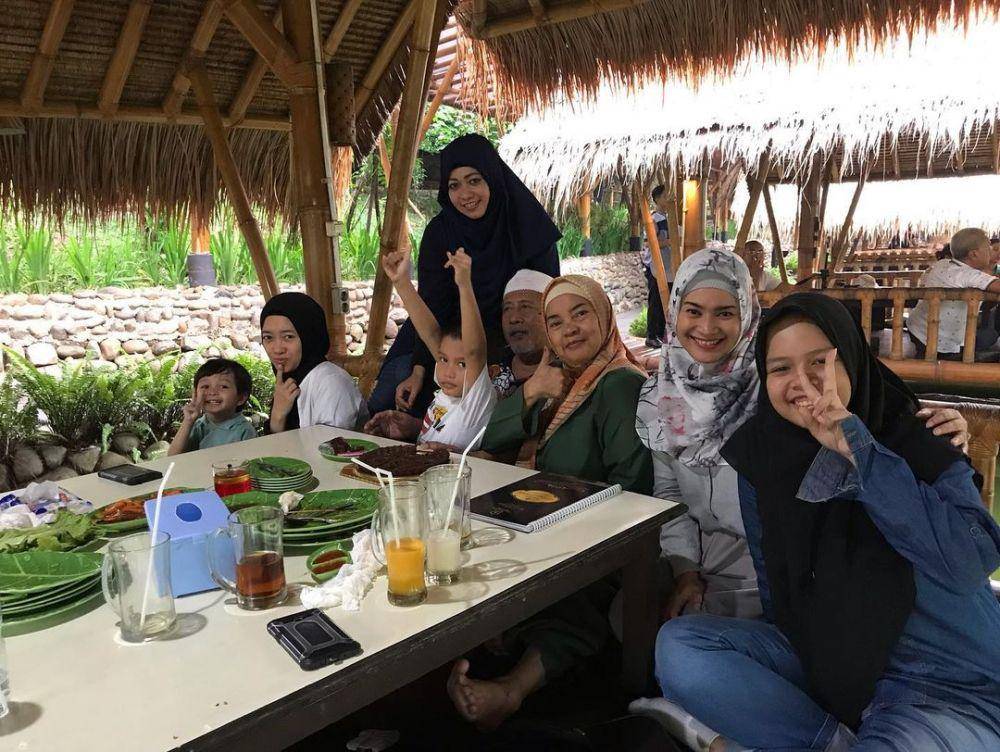 Instagram.com/ikkenurjanah0518