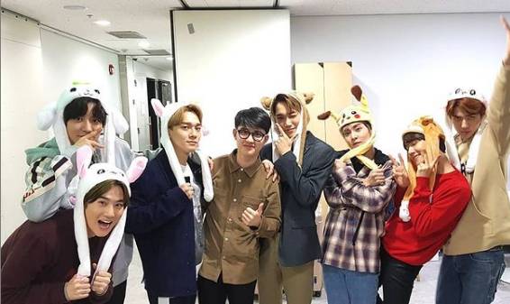 instagram.com/weareone.exo