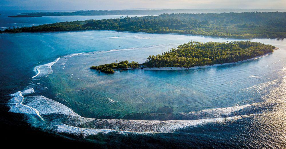 5 Tempat Wisata di Kepulauan Mentawai, Surganya Peselancar!