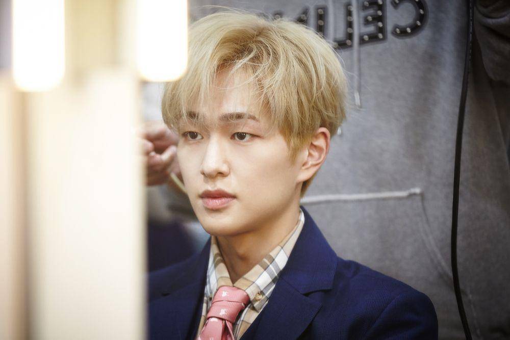 twitter.com/SHINee