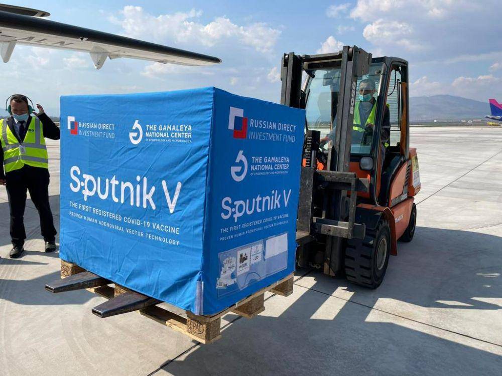 Vaksin Sputnik V yang hendak dikirim ke Skopje, Makedonia Utara. (twitter.com/VFilipche)