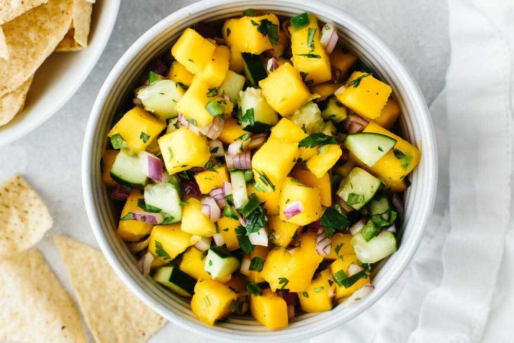 Resep Salad Salsa Mangga, Penuh Bahan-bahan Segar!