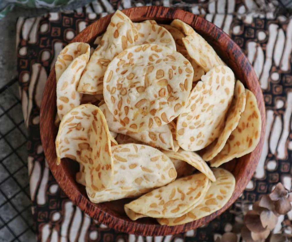Resep keripik tempe sagu yang enak, pas buat stok camilan