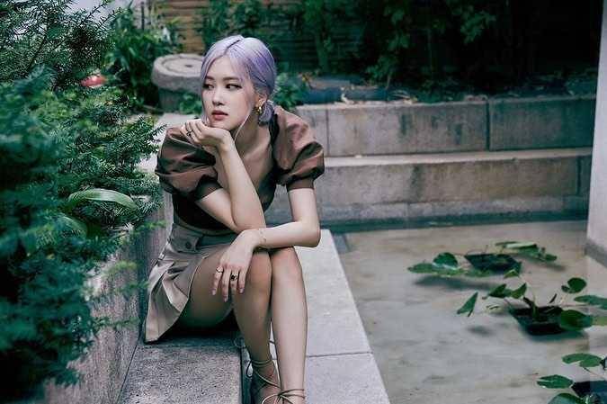 instagram.com/roses_are_rosie