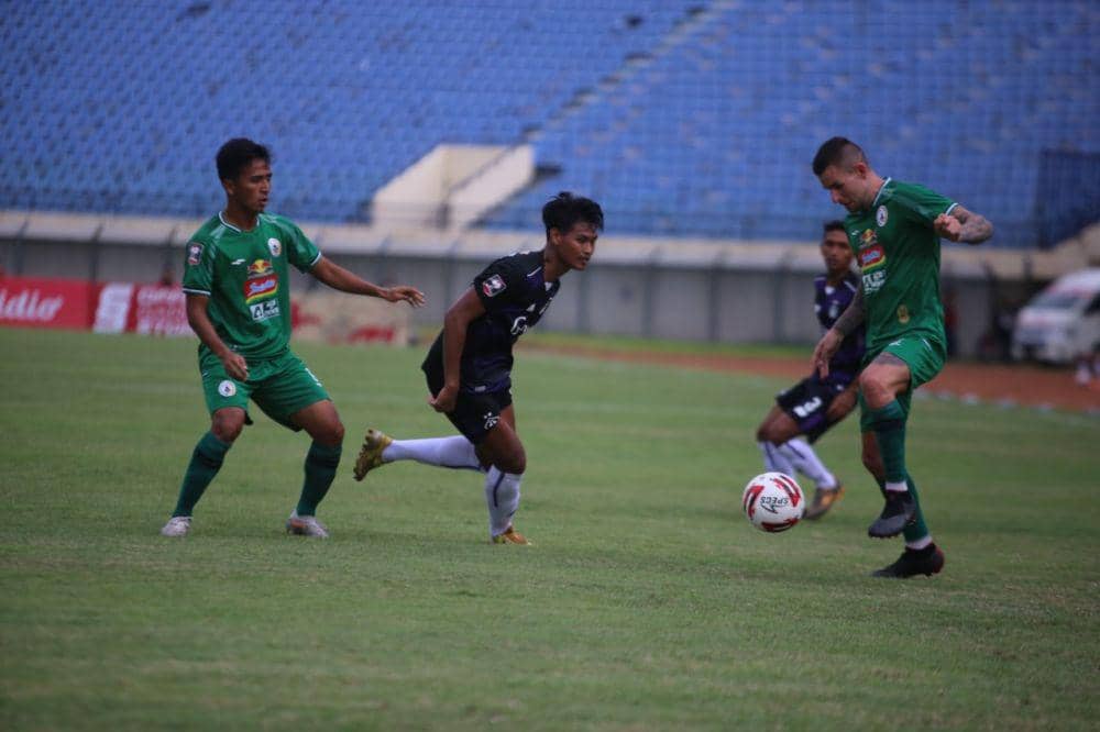 Persik Kediri saat melawan PS Sleman di Stadion Si Jalak Harupat, Bandung. IDN Times/ istimewa