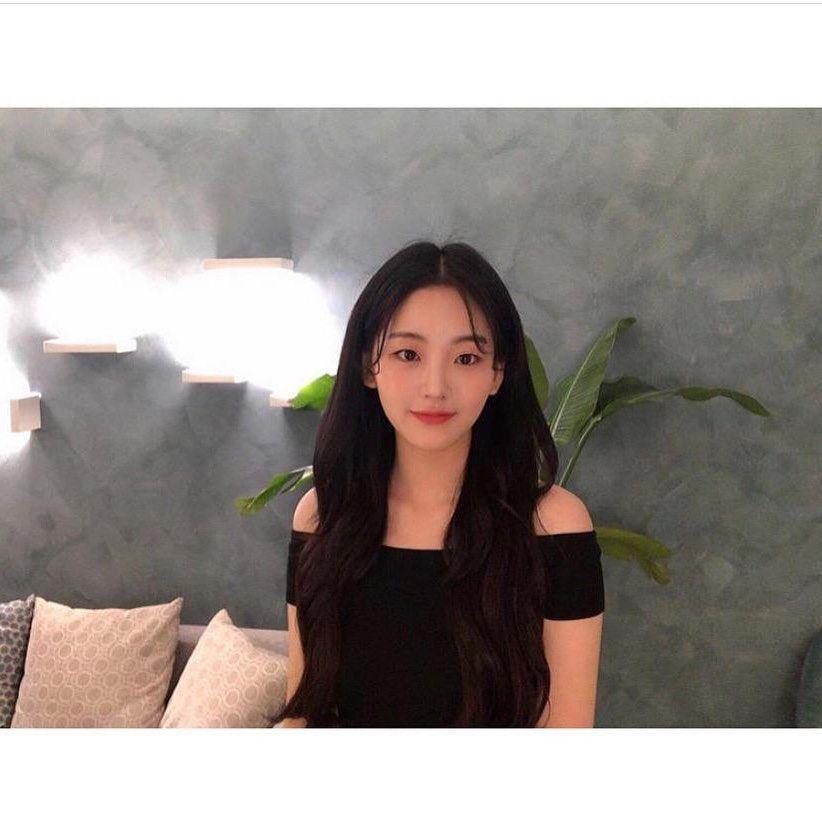 instagram.com/choyihyun_