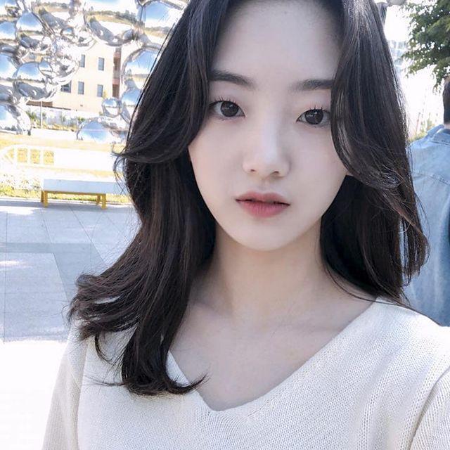 instagram.com/choyihyun_