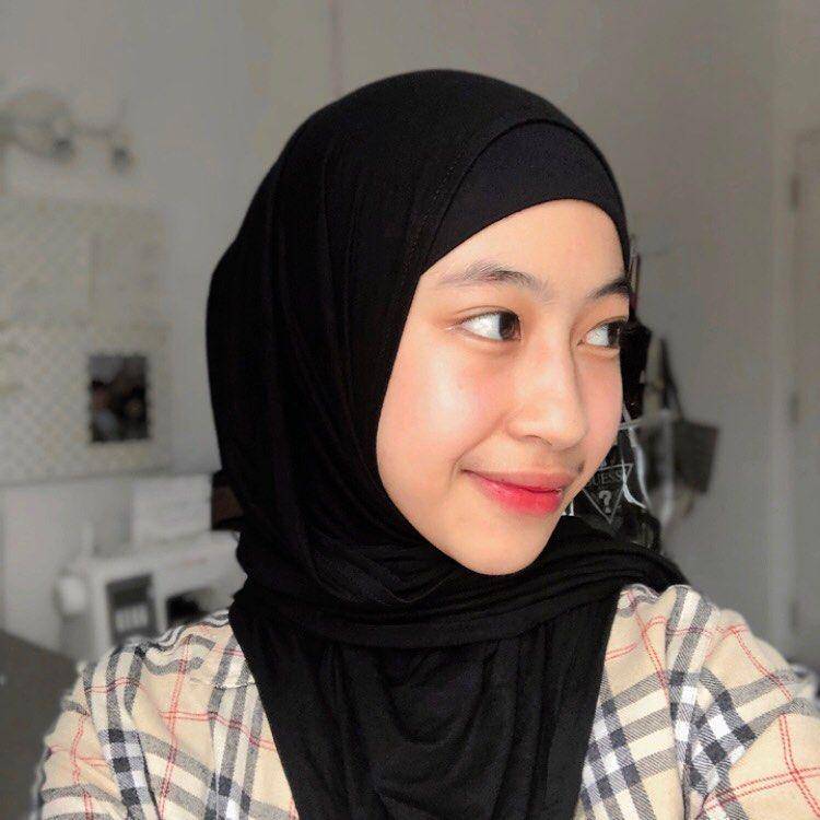 instagram.com/adiba.knza