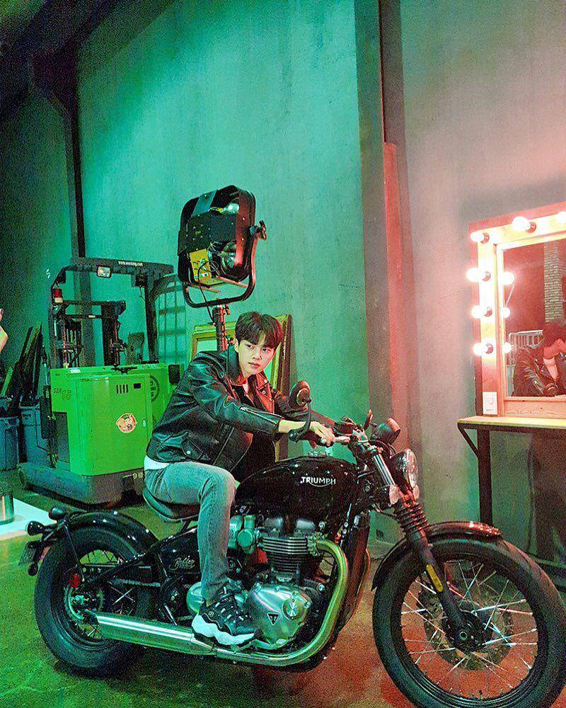 Instagram.com/songkang_b
