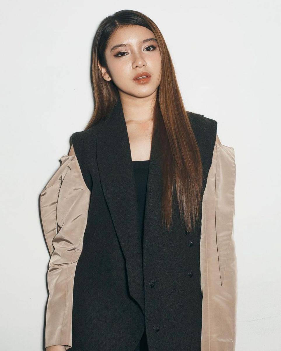 instagram.com/tiaraandini