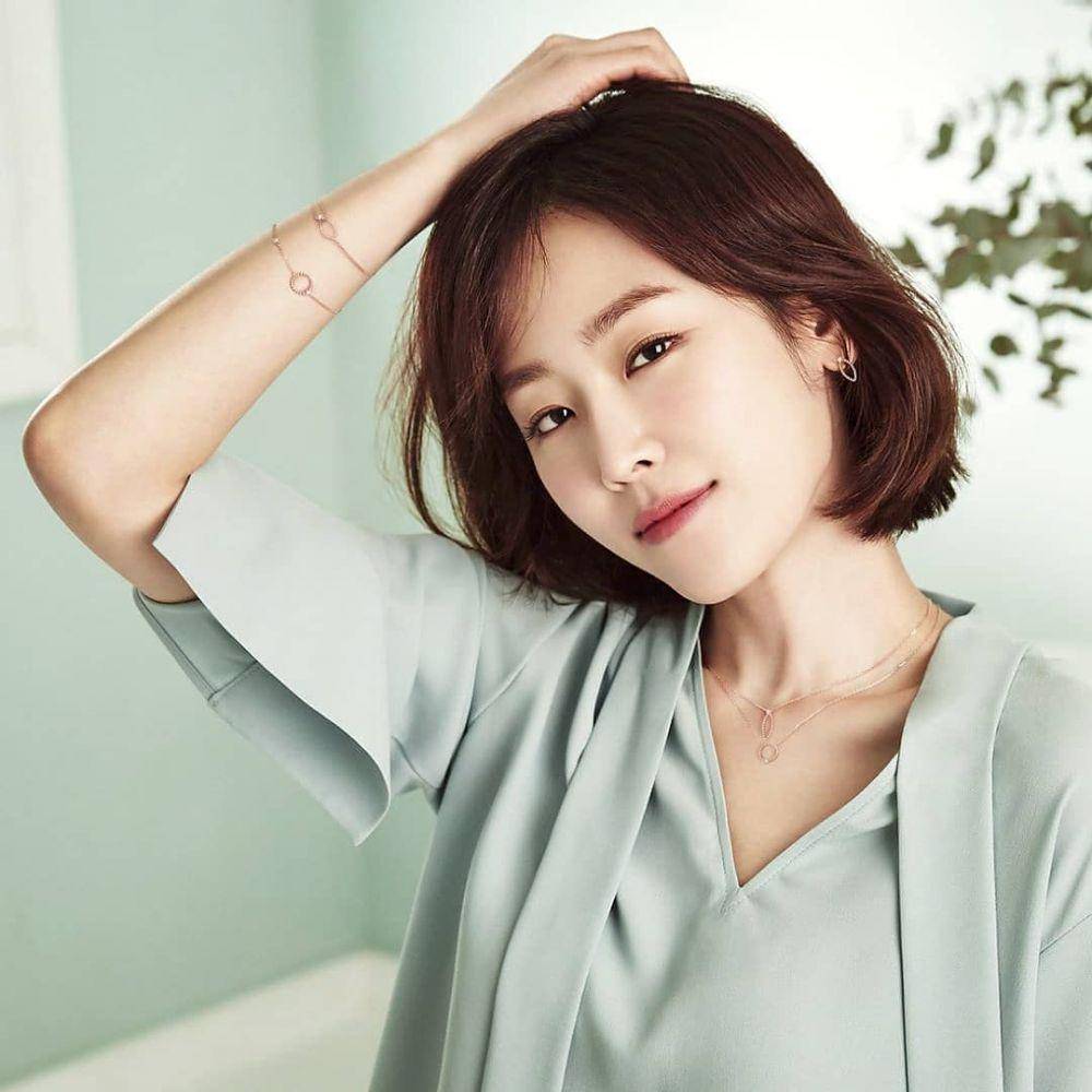instagram.com/seo_hyun__jin_