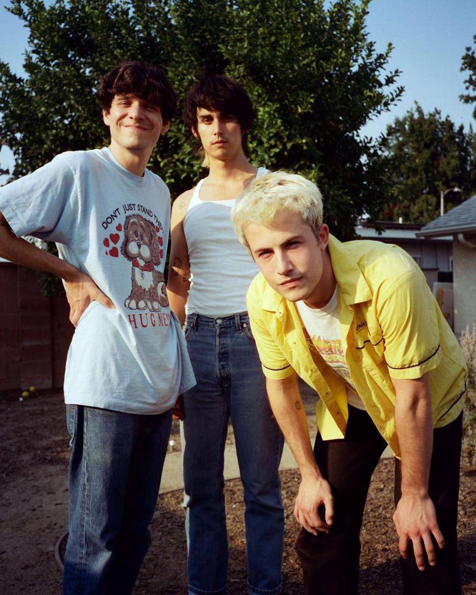 instagram.com/wallowsmusic