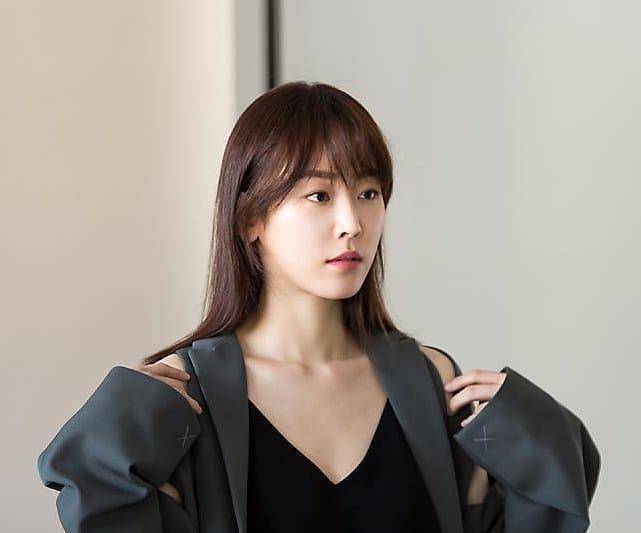 instagram.com/seo_hyun__jin_